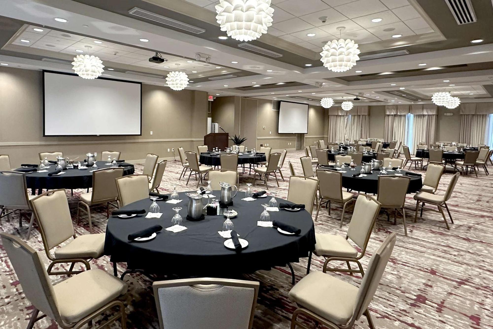 Hilton Garden Inn Olathe Eksteriør bilde