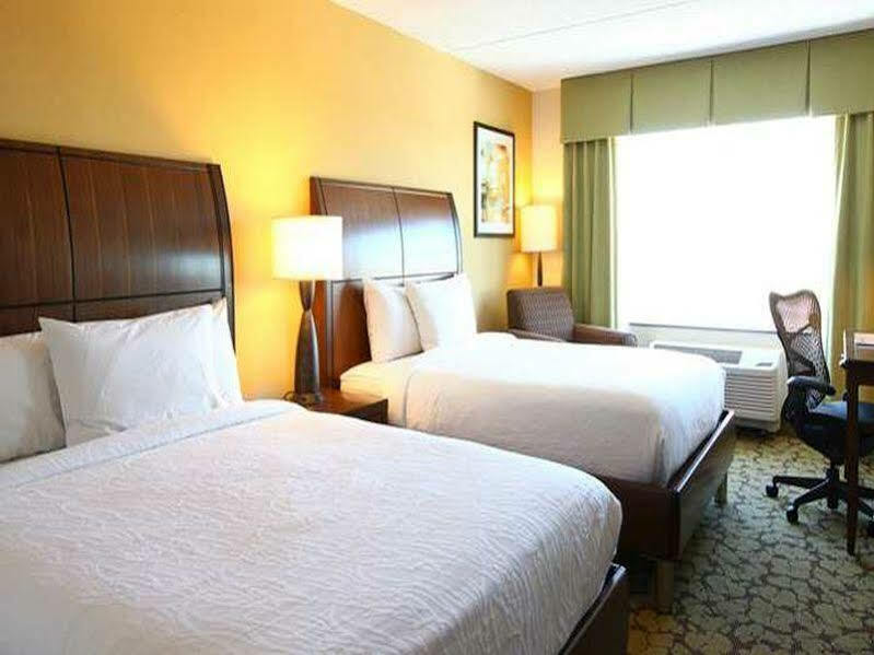 Hilton Garden Inn Olathe Eksteriør bilde